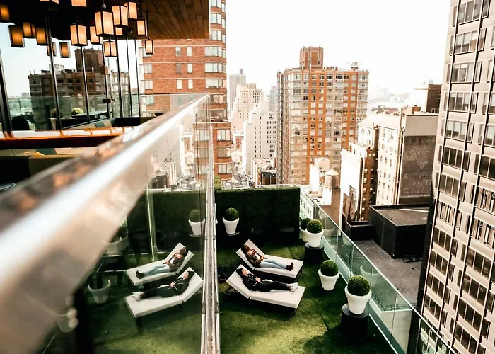 Discover the Luxury and Convenience of Hotels in Times Square, New York City